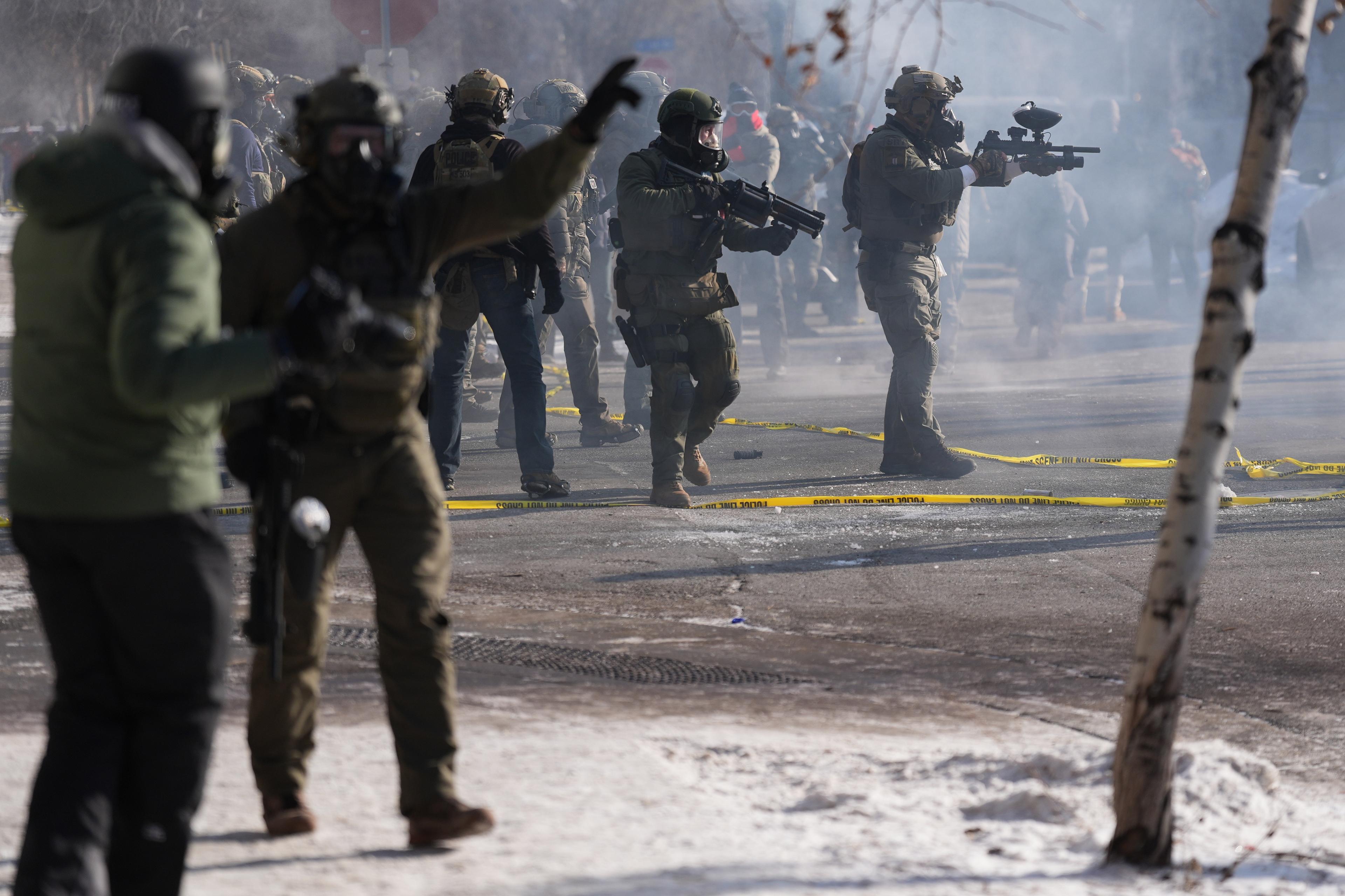 Cão de guarda do DHS investigando uso de força pelo ICE